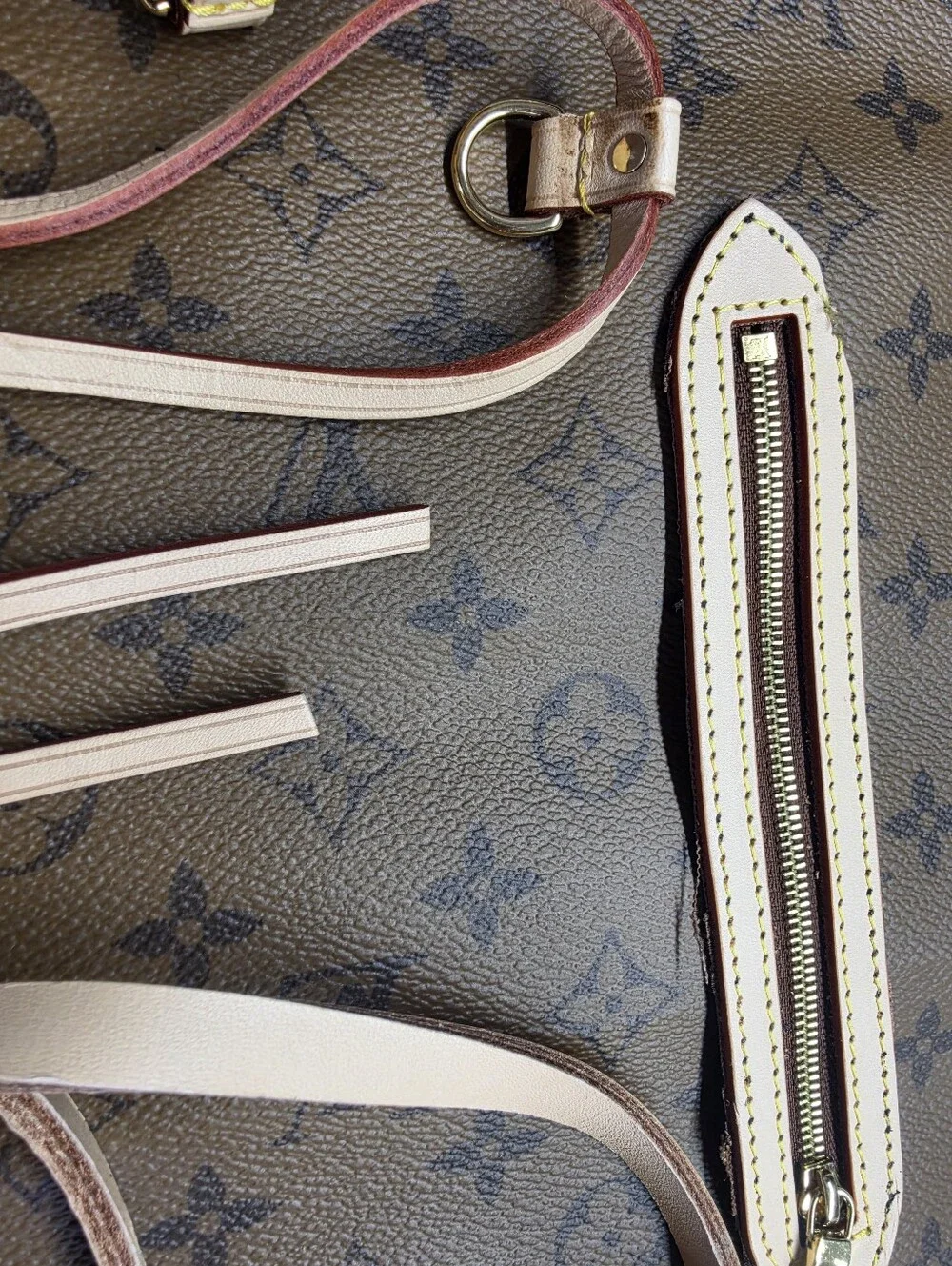 Louis Vuitton Luxury Leather Bag Straps and Side Laces - Cream with Red Edge